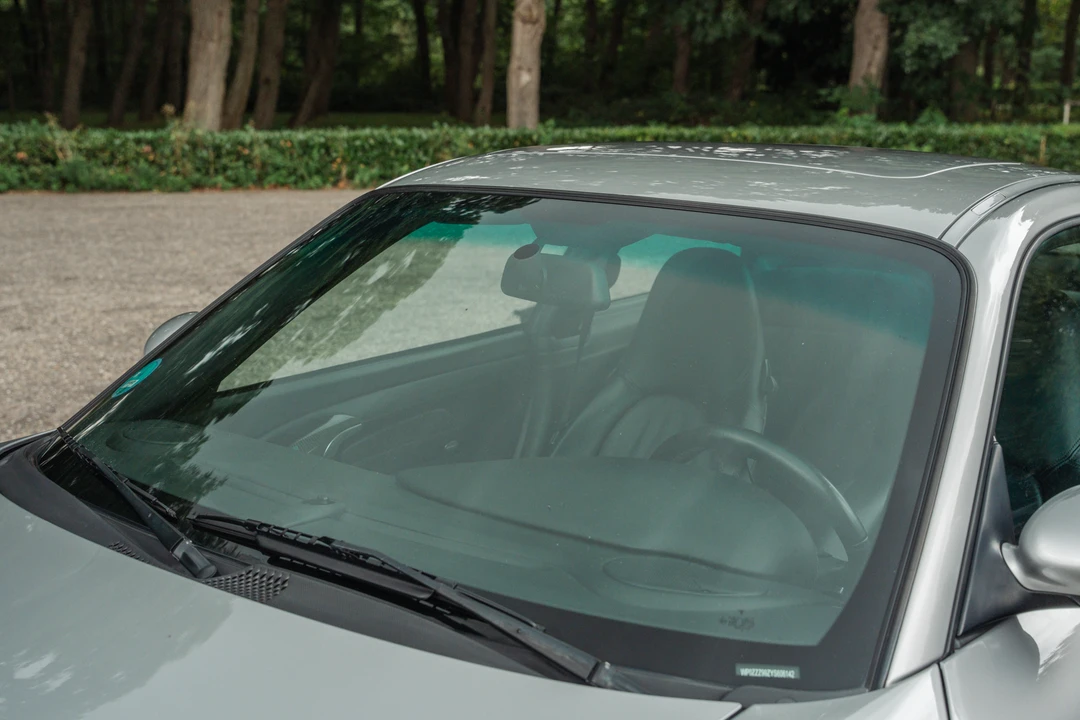 2000 Porsche 996 Carrera - Image 26 of 31