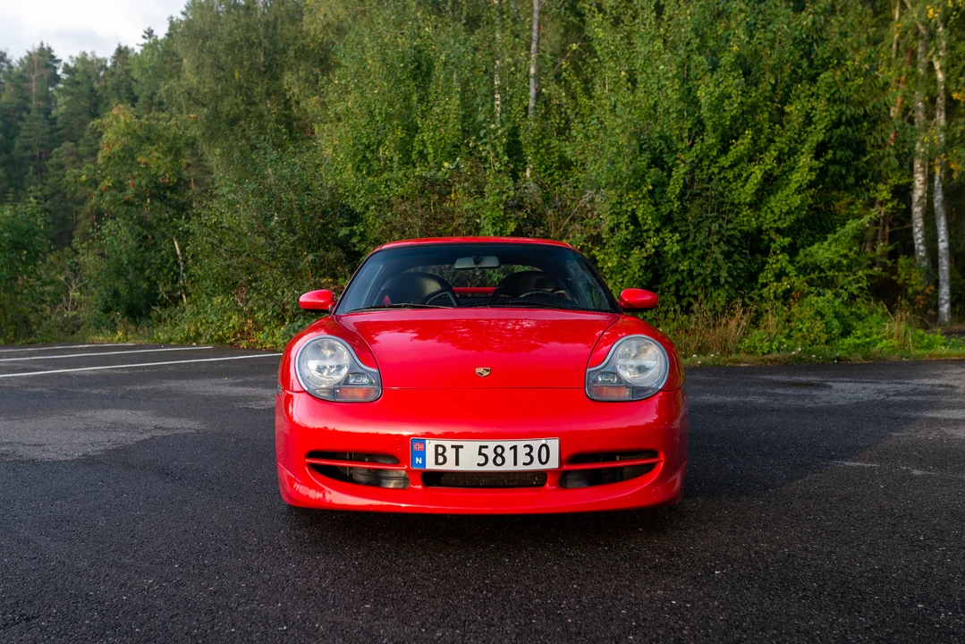 2000 Porsche 996 GT3 - Image 2 of 31