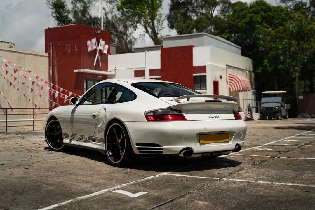 2000 Porsche 996 Turbo - Image 5 of 31