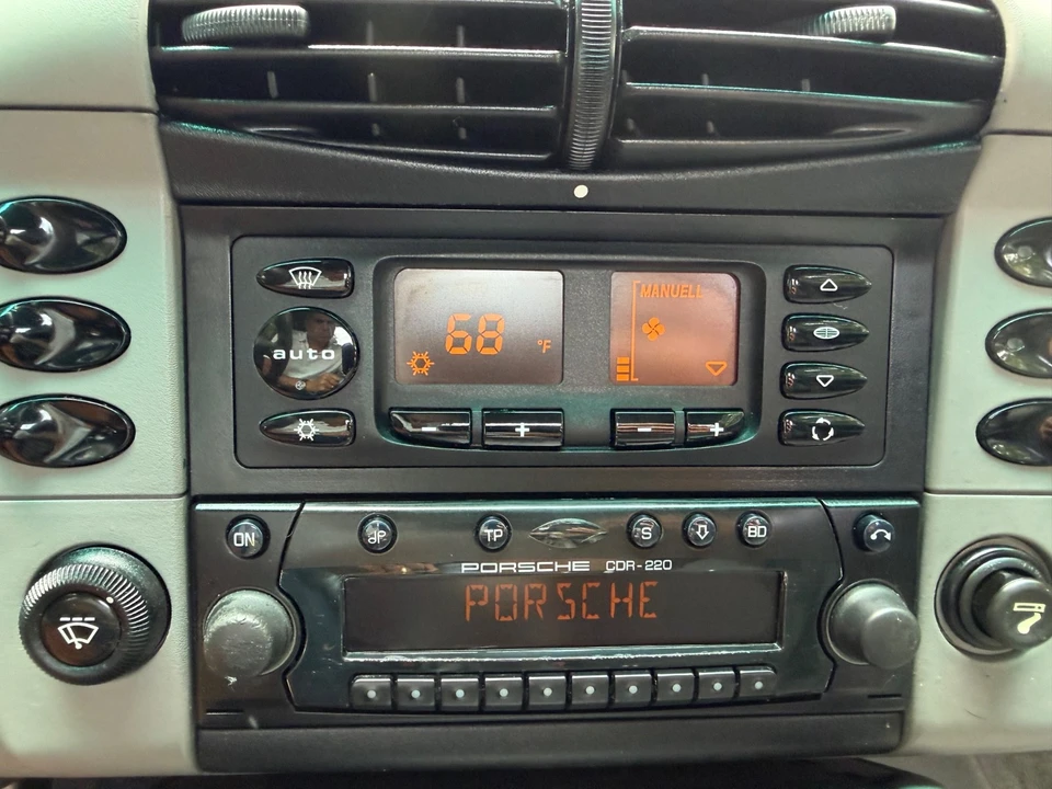 2000 Porsche 996 Carrera - Image 26 of 31