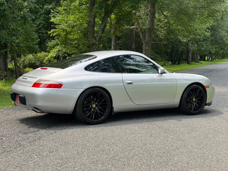 2000 Porsche 996 Carrera - Image 28 of 31