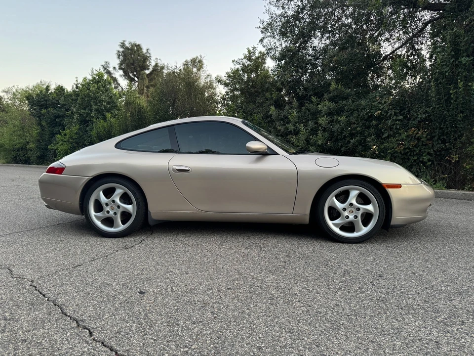 2000 Porsche 996 Carrera - Image 2 of 21