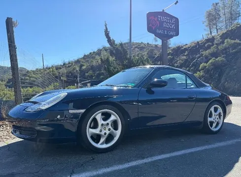 2000 Porsche 911 Carrera 2