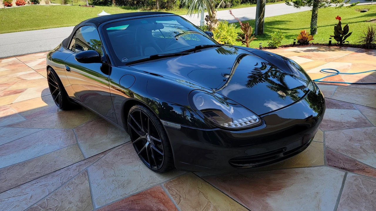2000 Porsche 996 Carrera - Image 2 of 18