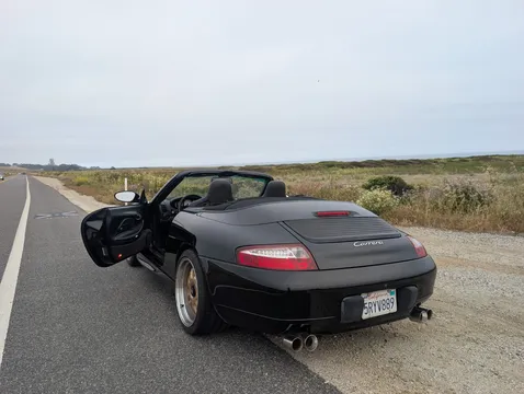 2000 Porsche 911 Carrera 2