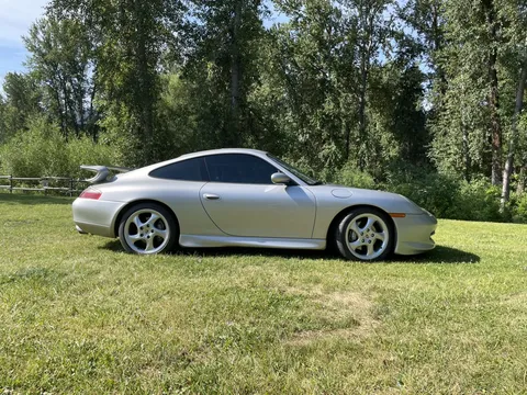 2000 Porsche 911 Carrera 4