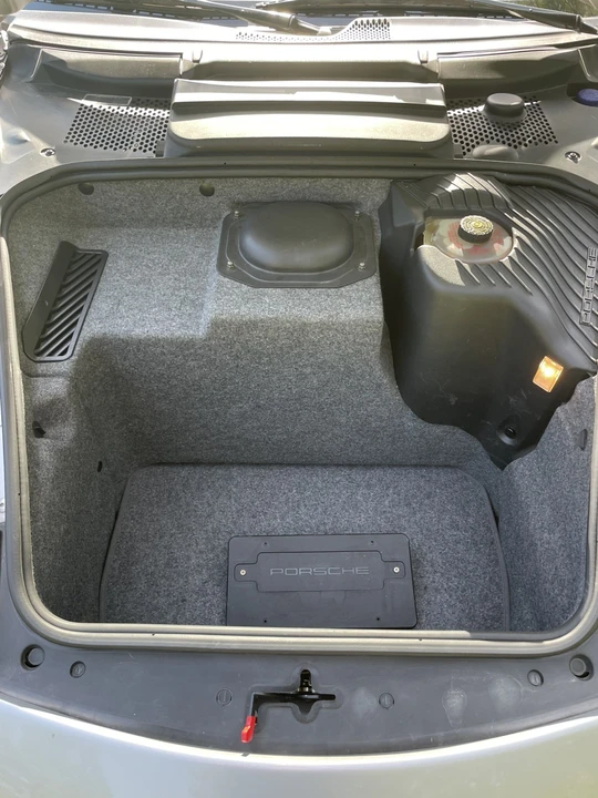 2000 Porsche 996 Carrera 4 - Image 11 of 31