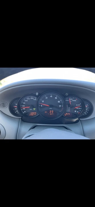 2000 Porsche 996 Carrera 4 - Image 19 of 31
