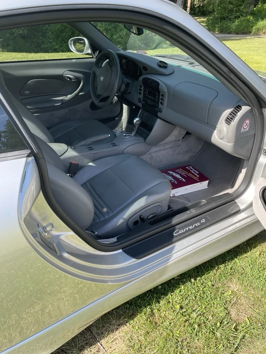 2000 Porsche 996 Carrera 4 - Image 7 of 31