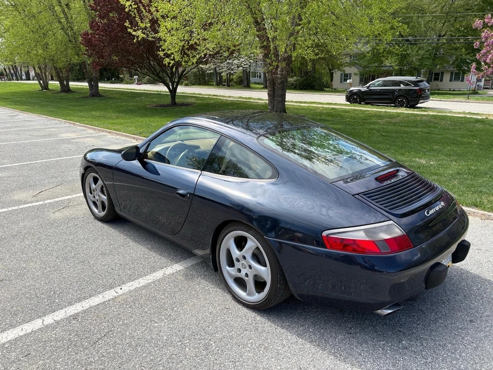 2000 Porsche 996 Carrera 4 - Image 7 of 31