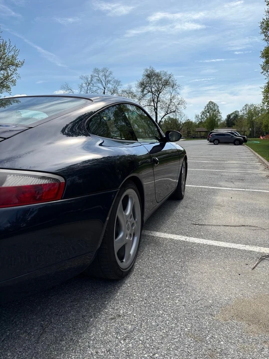 2000 Porsche 996 Carrera 4 - Image 15 of 31