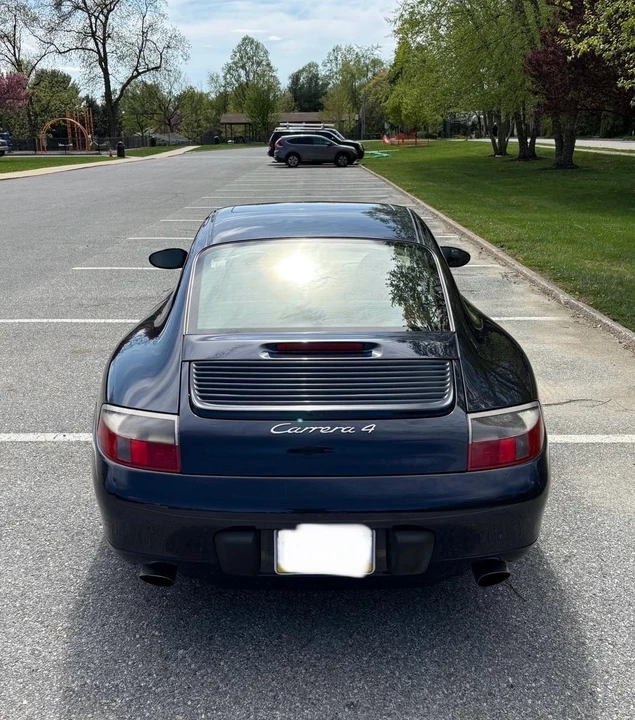 2000 Porsche 996 Carrera 4 - Image 12 of 31
