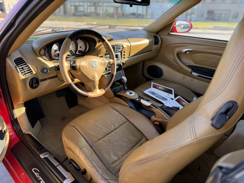 2000 Porsche 996 Carrera 4 - Image 8 of 14