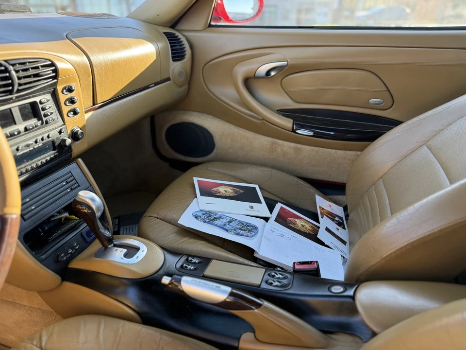2000 Porsche 996 Carrera 4 - Image 11 of 14