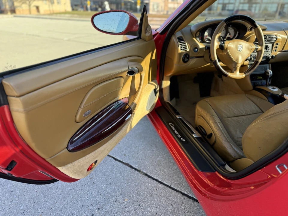 2000 Porsche 996 Carrera 4 - Image 9 of 14