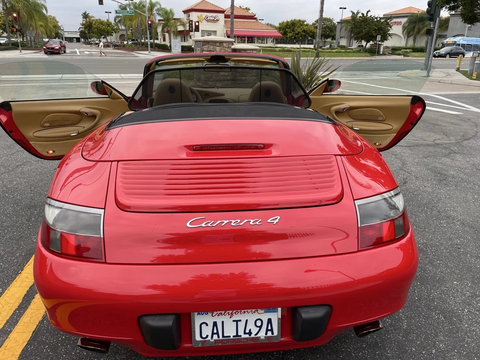 2000 Porsche 996 Carrera 4 - Image 6 of 31