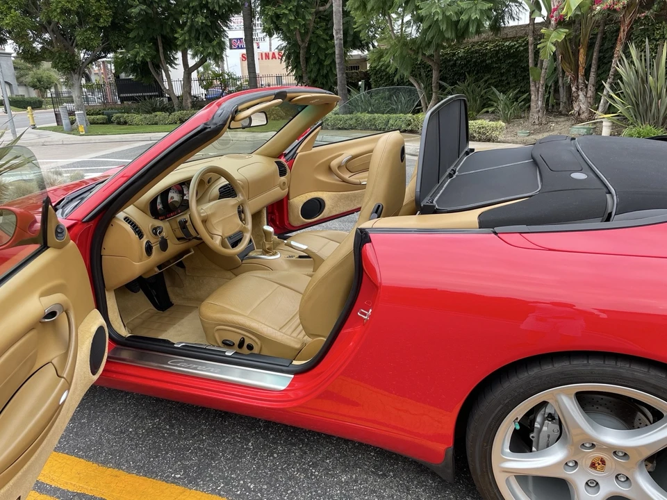 2000 Porsche 996 Carrera 4 - Image 5 of 31