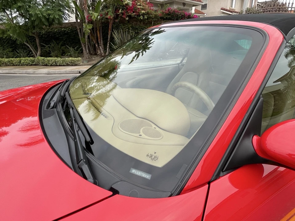 2000 Porsche 996 Carrera 4 - Image 15 of 31