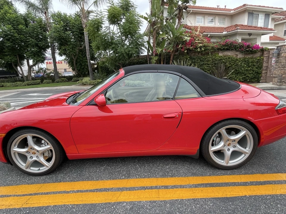 2000 Porsche 996 Carrera 4 - Image 11 of 31