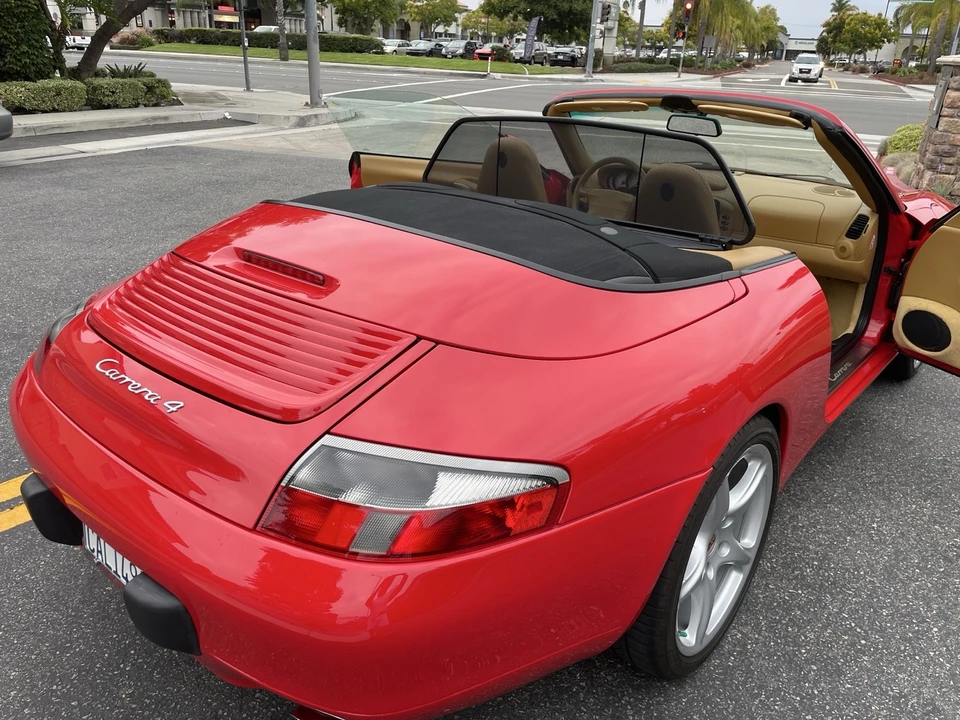 2000 Porsche 996 Carrera 4 - Image 4 of 31