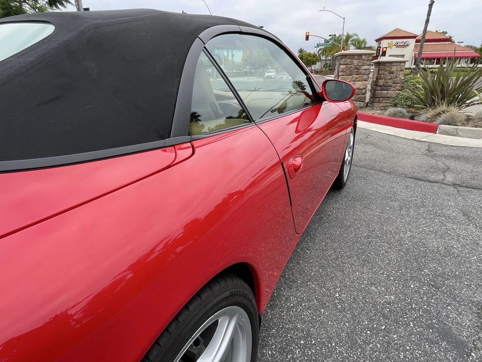 2000 Porsche 996 Carrera 4 - Image 28 of 31