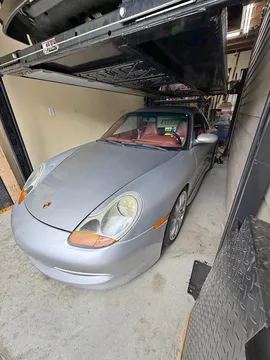 2000 Porsche 911 Cabriolet 2D
