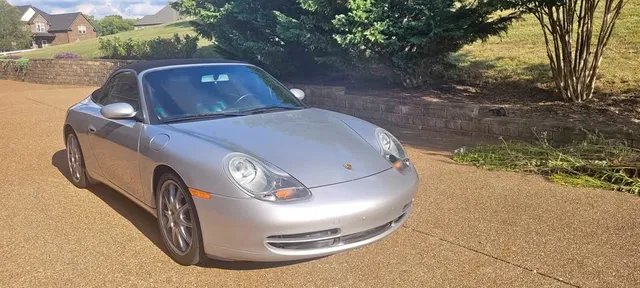 2000 Porsche 911 Cabriolet 2D