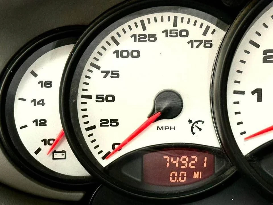 2000 Porsche 996 Carrera - Image 8 of 19