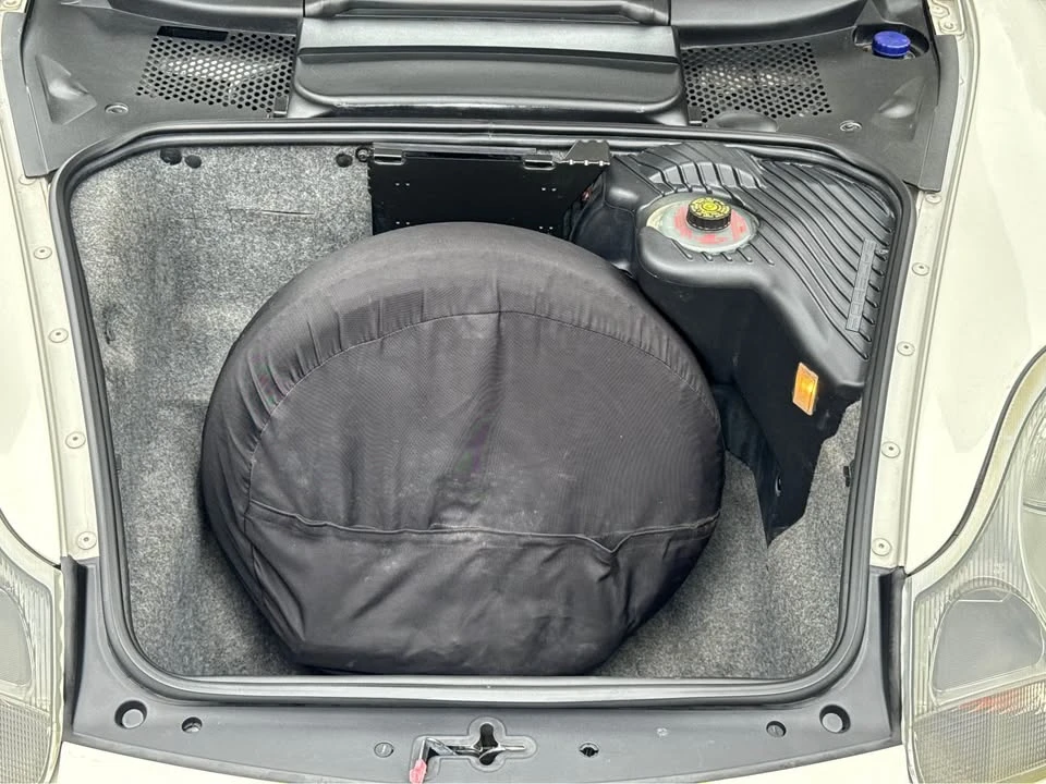 2000 Porsche 996 Carrera - Image 18 of 19