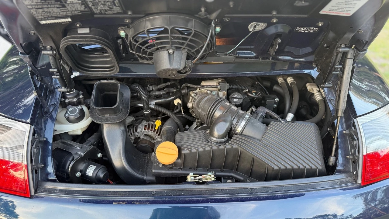 2000 Porsche 996 Carrera - Image 18 of 31