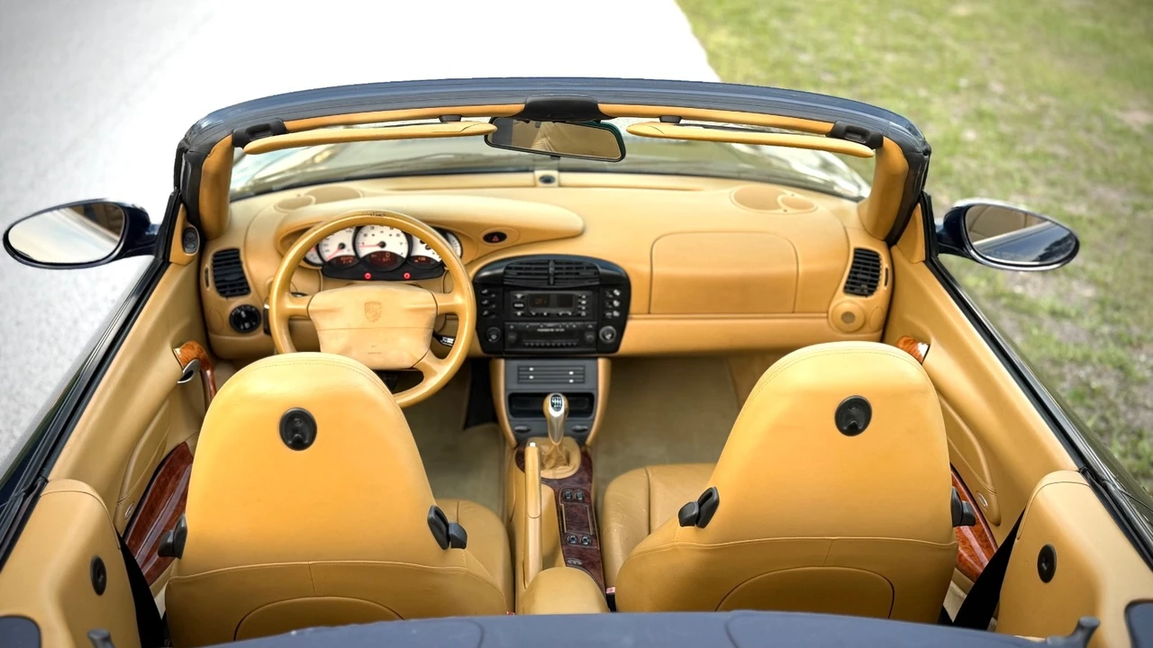 2000 Porsche 996 Carrera - Image 29 of 31