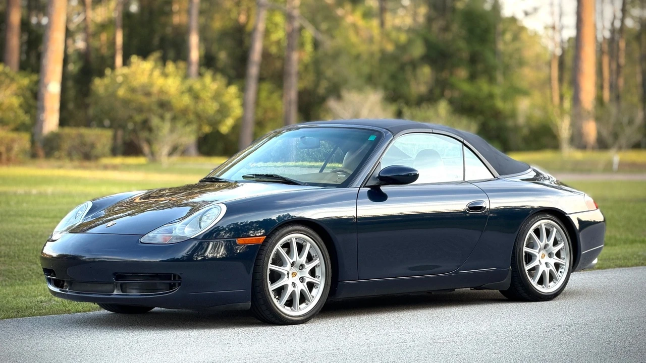 2000 Porsche 996 Carrera - Image 2 of 31