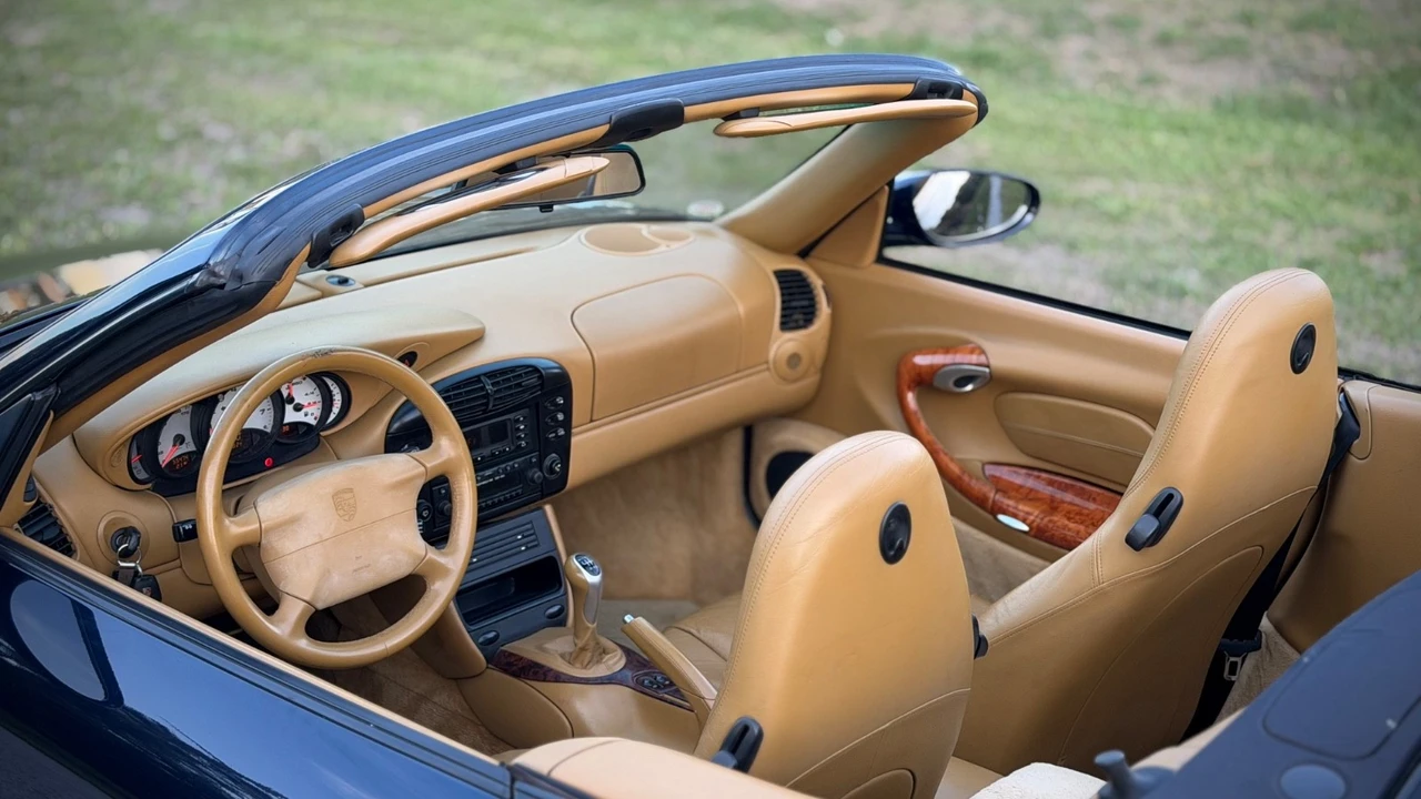2000 Porsche 996 Carrera - Image 28 of 31