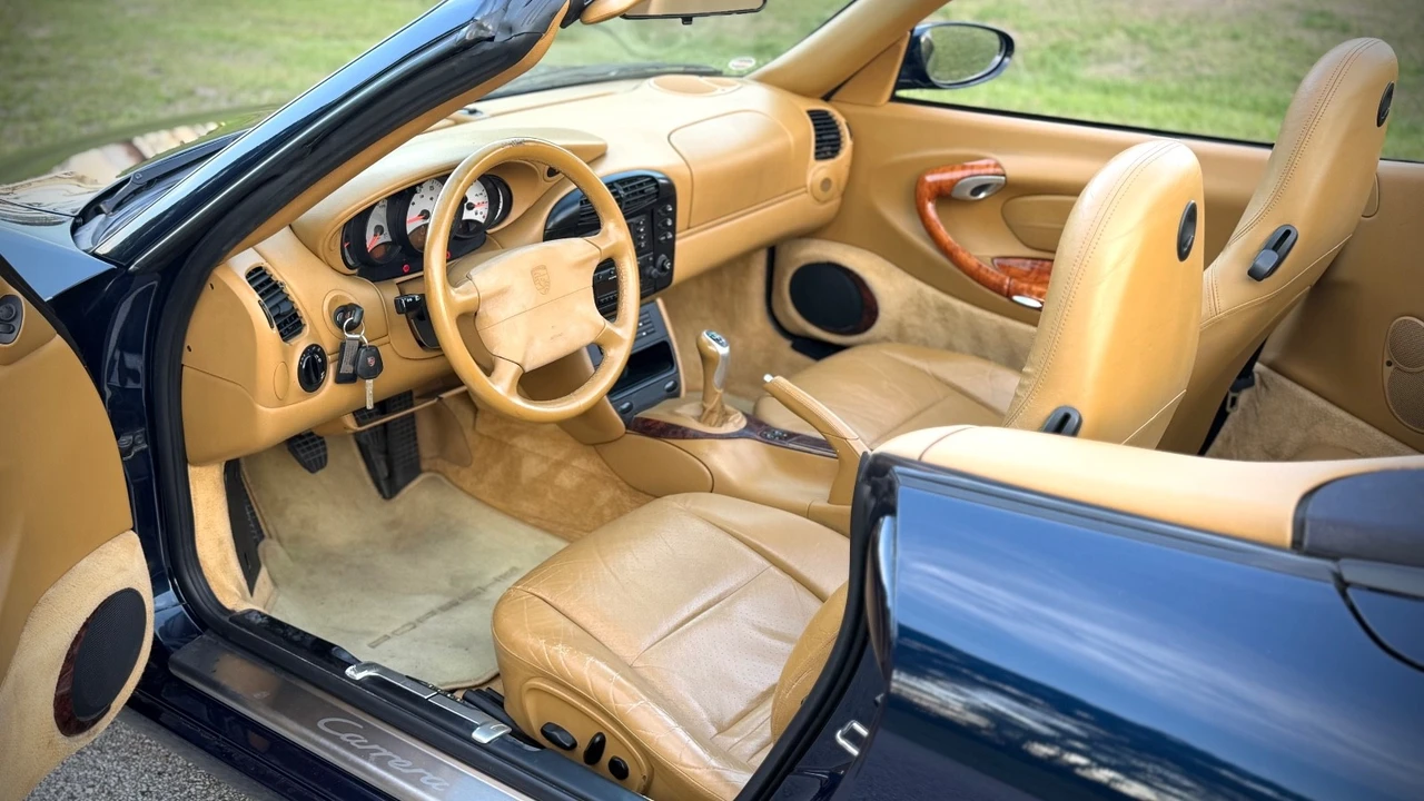 2000 Porsche 996 Carrera - Image 26 of 31