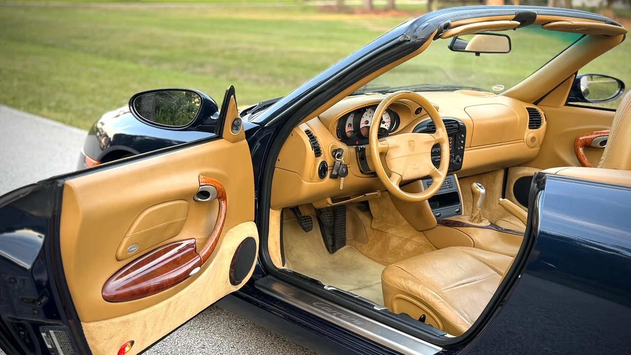 2000 Porsche 996 Carrera - Image 27 of 31