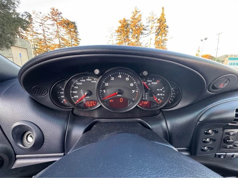 2000 Porsche 996 Carrera - Image 9 of 20