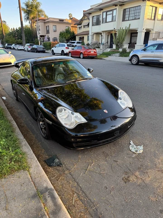 2000 Porsche 996 Carrera - Image 2 of 6