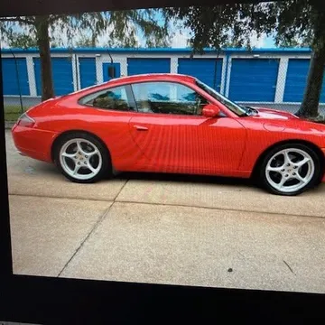 2000 Porsche 911 Carrera 2 Coupe