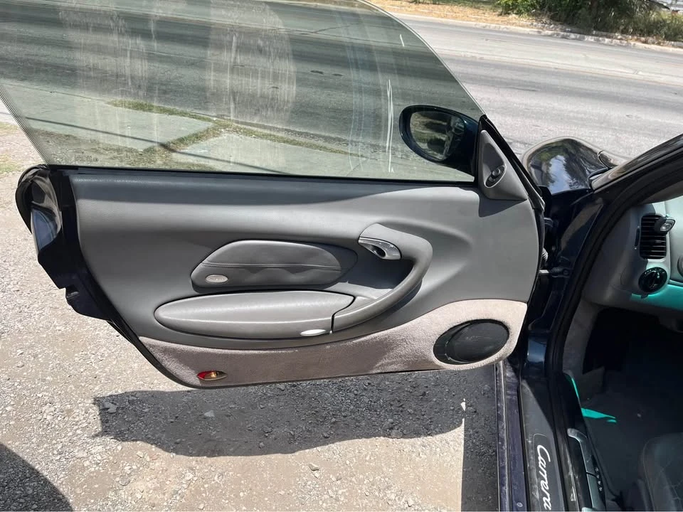 2000 Porsche 996 Carrera - Image 11 of 20