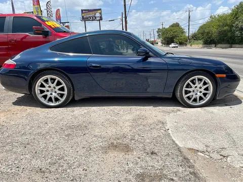 2000 Porsche 911 Carrera 2 Coupe
