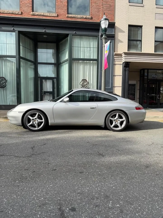 2000 Porsche 996 Carrera - Image 11 of 12