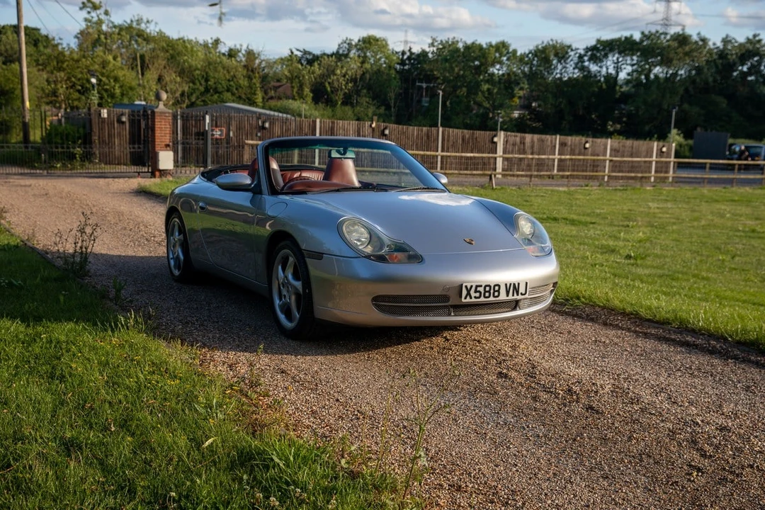2000 Porsche 996 Carrera 4 - Image 5 of 30