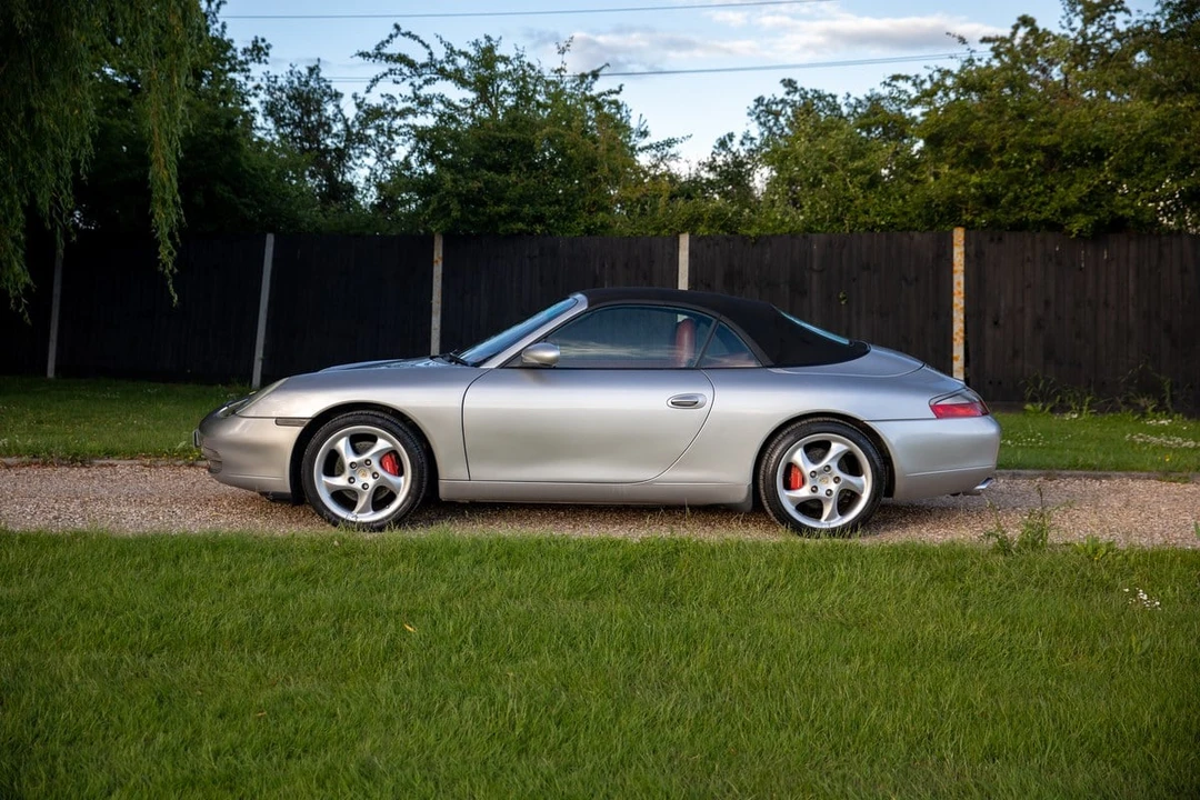 2000 Porsche 996 Carrera 4 - Image 8 of 30