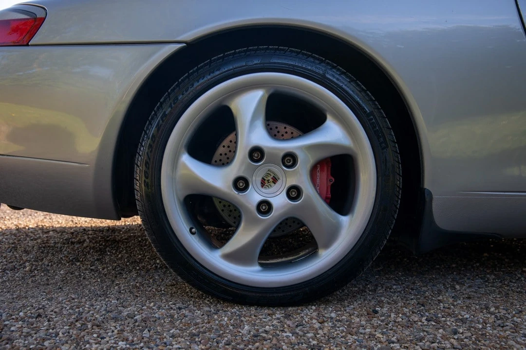 2000 Porsche 996 Carrera 4 - Image 29 of 30