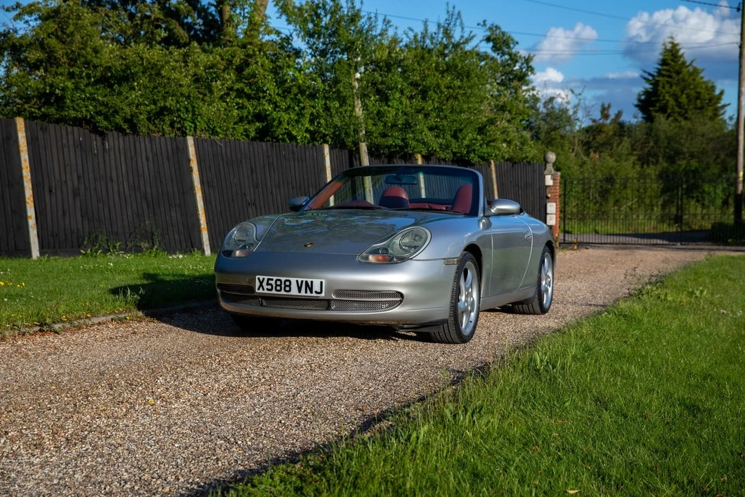 2000 Porsche 996 Carrera 4 - Image 6 of 30