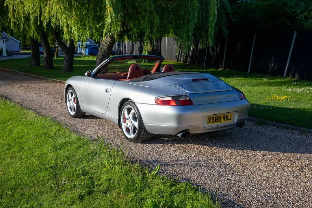 2000 Porsche 996 Carrera 4 - Image 13 of 30