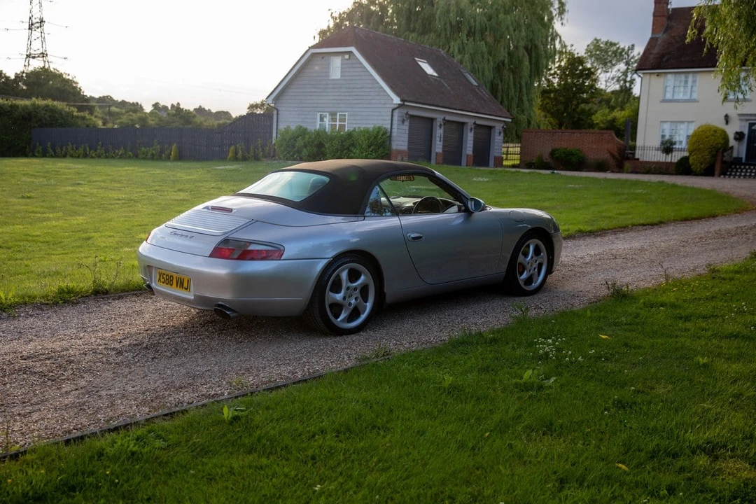 2000 Porsche 996 Carrera 4 - Image 21 of 30