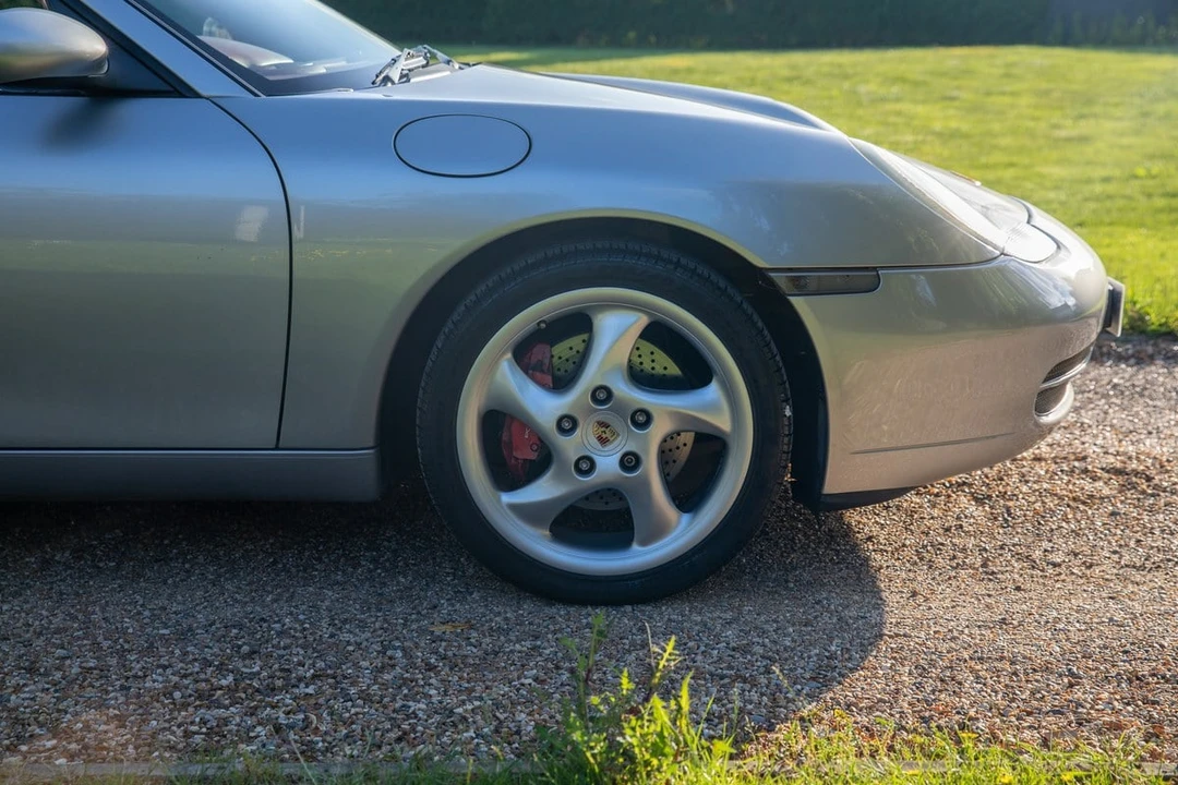 2000 Porsche 996 Carrera 4 - Image 28 of 30