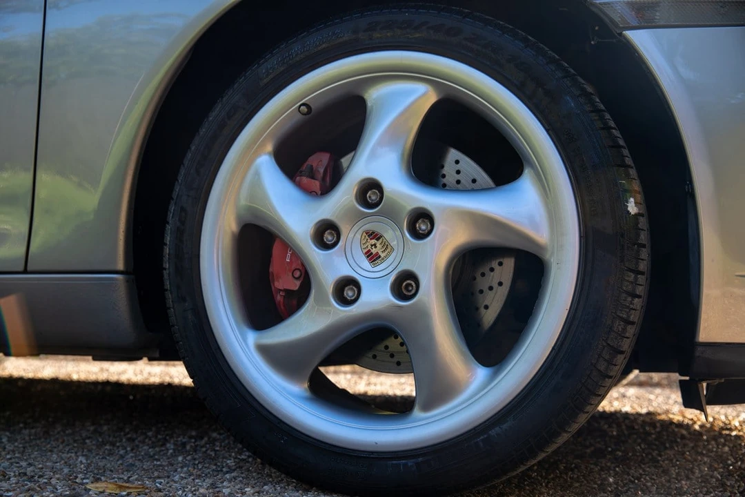 2000 Porsche 996 Carrera 4 - Image 30 of 30
