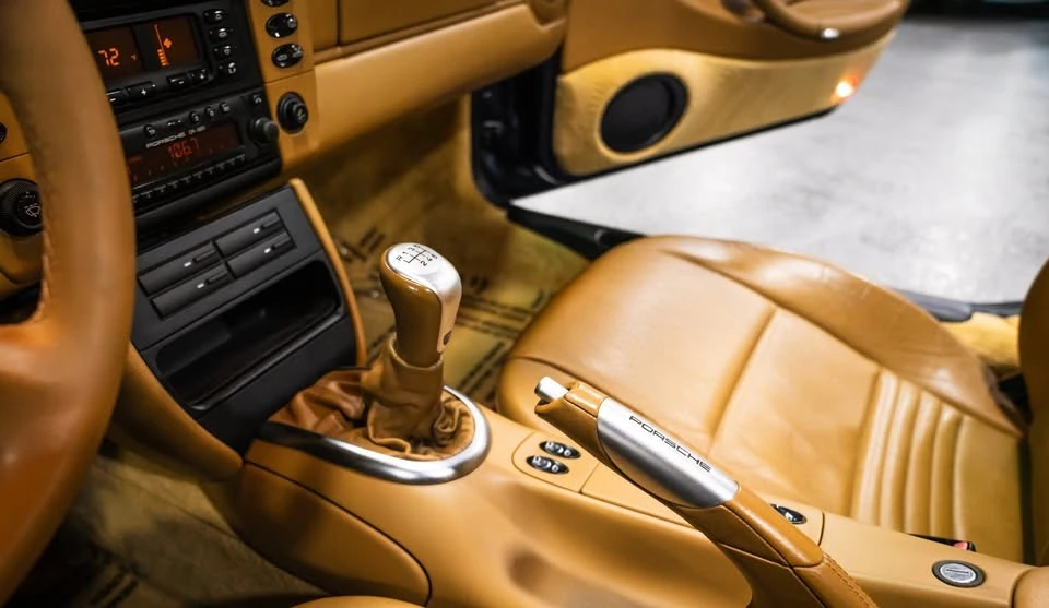 2000 Porsche 996 Carrera 4 - Image 14 of 18